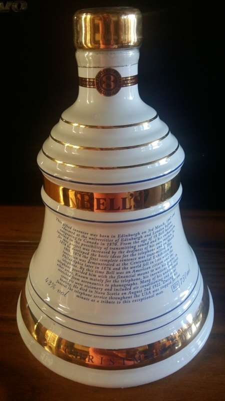 Bells whisky Wade porcelain decanter Christmas 2001 SEALED